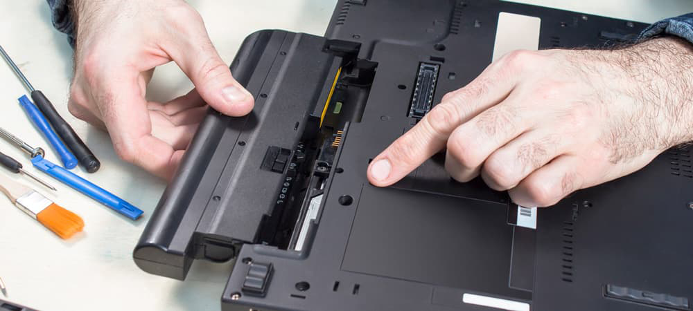  replace a battery in a HP laptop
